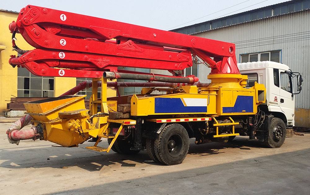Concrete Boom Pump