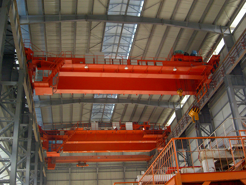 30 ton Overhead Cranes In The Factory