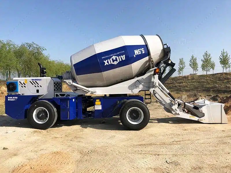 Key Differences Between a Concrete Pump and a Concrete Mixer