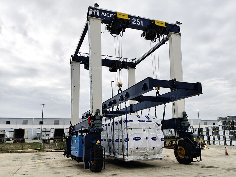 RTG rubber tyred gantry crane